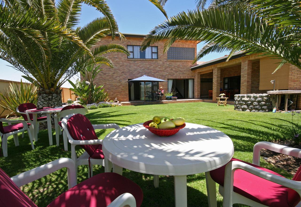 Chala-Kigi Apartments Swakopmund Buitenkant foto