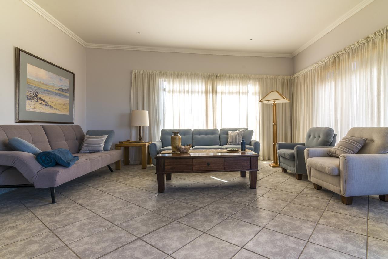 Chala-Kigi Apartments Swakopmund Buitenkant foto
